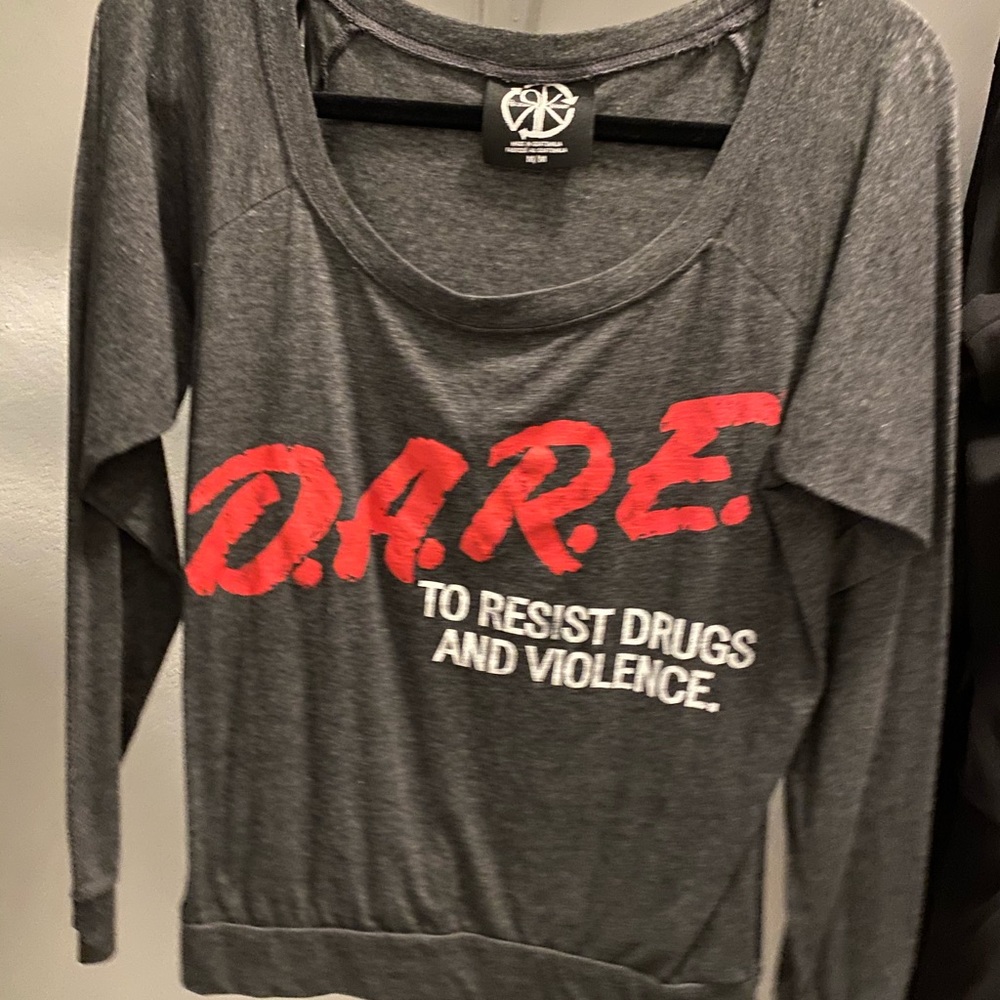 Hot Topic D.A.R.E long sleeve medium